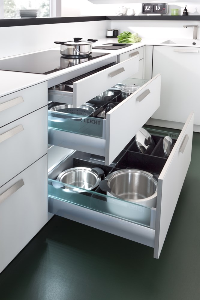 LEICHT - Full Height Pull-out Storage Cabinet